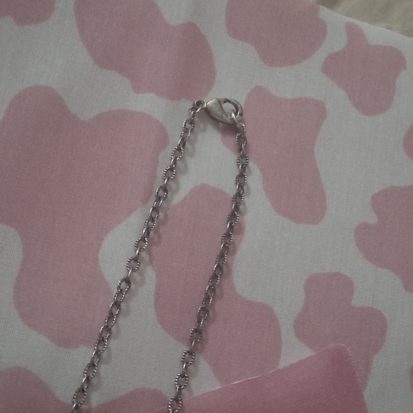 Elegant Green and Silver Women's Necklace - Picture 4 of 5